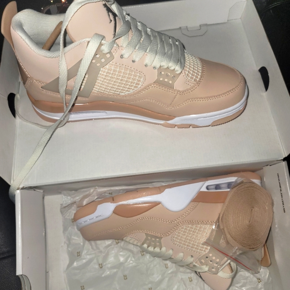 Air Jordan Retro 4 Shimmer
